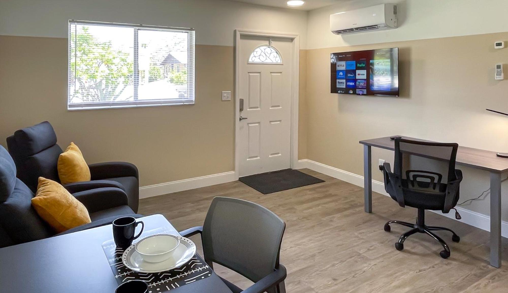 Lazy Cuckoo Inn - Sleek And Stylish Studio Apartments Fort Myers Beach Luaran gambar