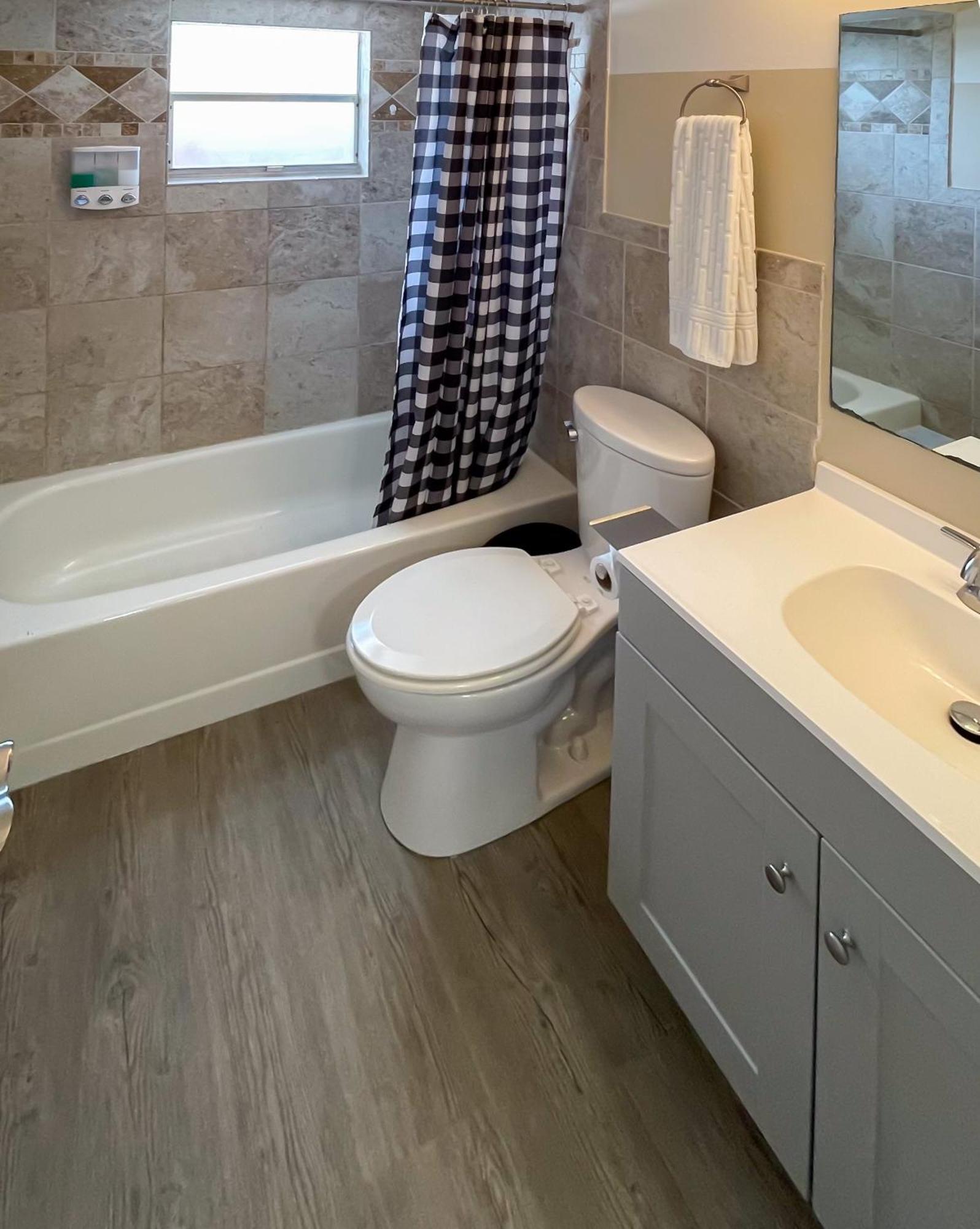 Lazy Cuckoo Inn - Sleek And Stylish Studio Apartments Fort Myers Beach Luaran gambar